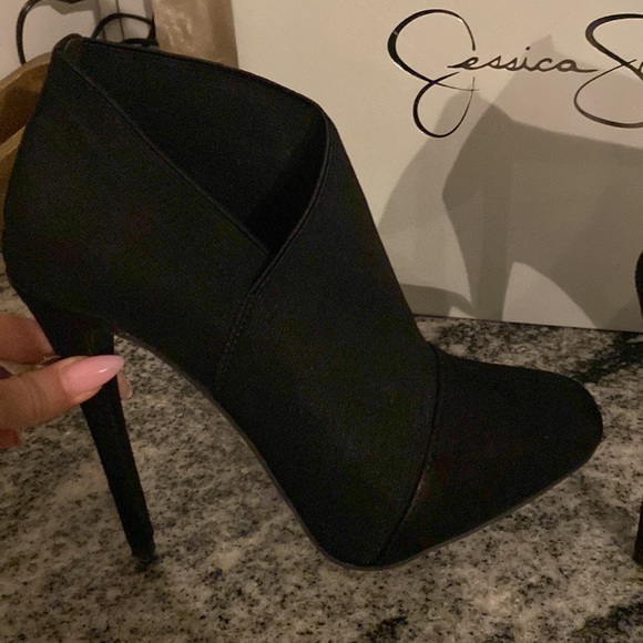 Perfect condition Jessica Simpson Heeled Ankle Boots - Picture 2 of 3